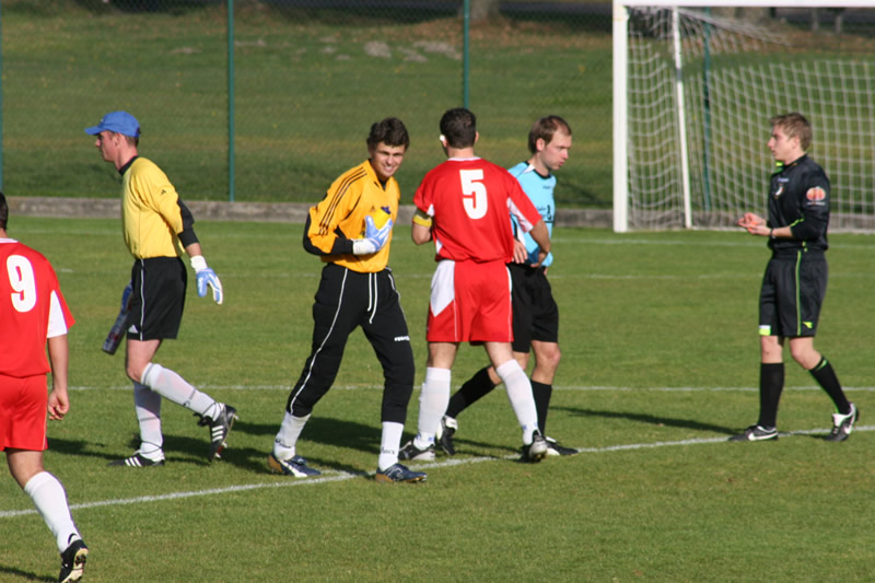 gal/08. Spieltag- SV Reischach-Rasen/2006-10-24 - SVR gg. Rasen-Antholz 015.jpg